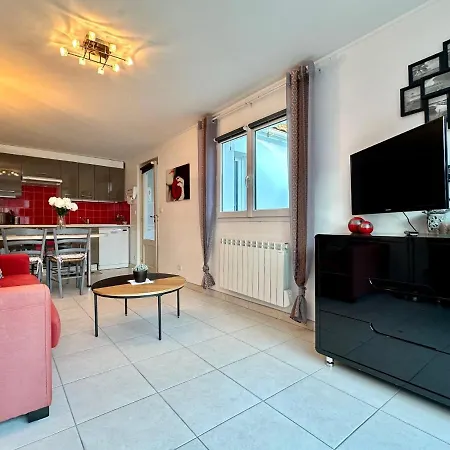 Joannie By Interhome Casa vacanze *